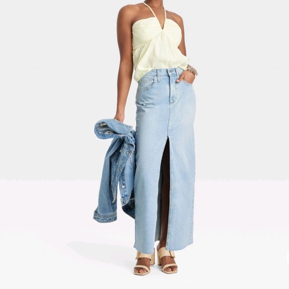 NWT UNIVERSAL THREAD High-Rise Light Wash Denim Maxi Skirt (Size: 10, 12)